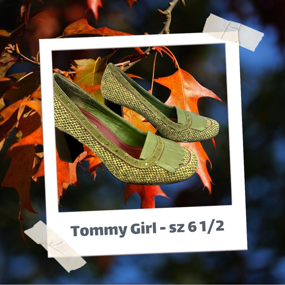 Mossy Green Tweed Heels with Suede Fringe, 3.5-inch hells. Size 6 1/2